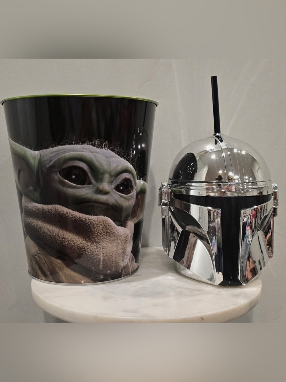 Star Wars Mandalorian and Grogu Metal Tin - & Star Wars Helmet Cup!